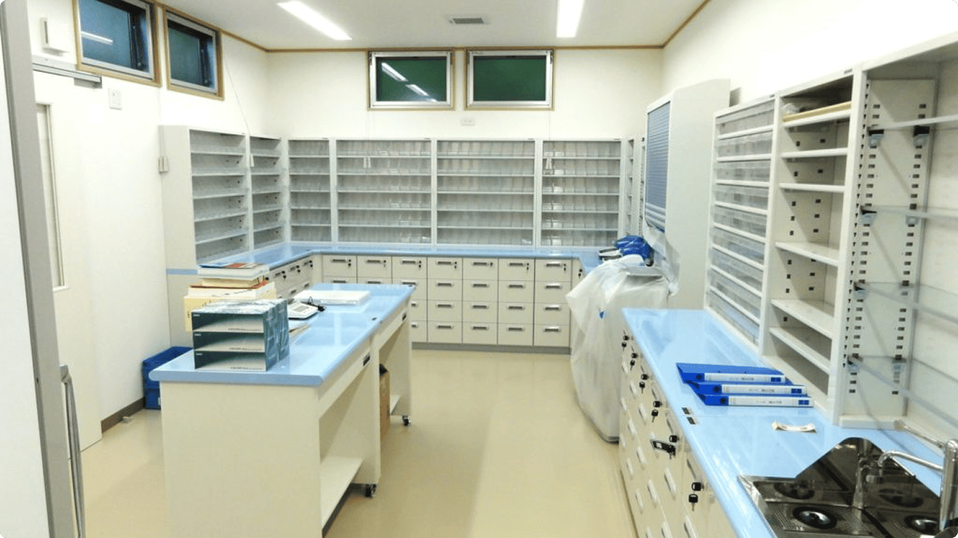 多彩な店舗や病院、集合住宅、厩舎などの施工例