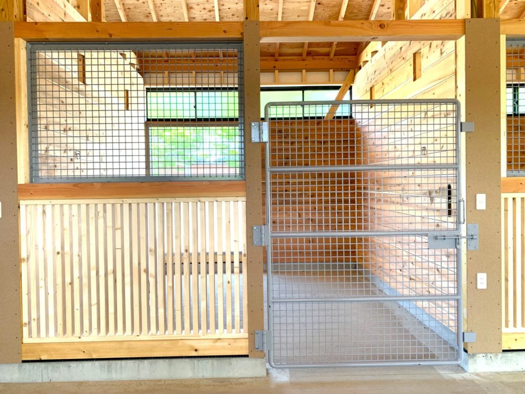 ミッドウェイファーム様厩舎（行方市）
